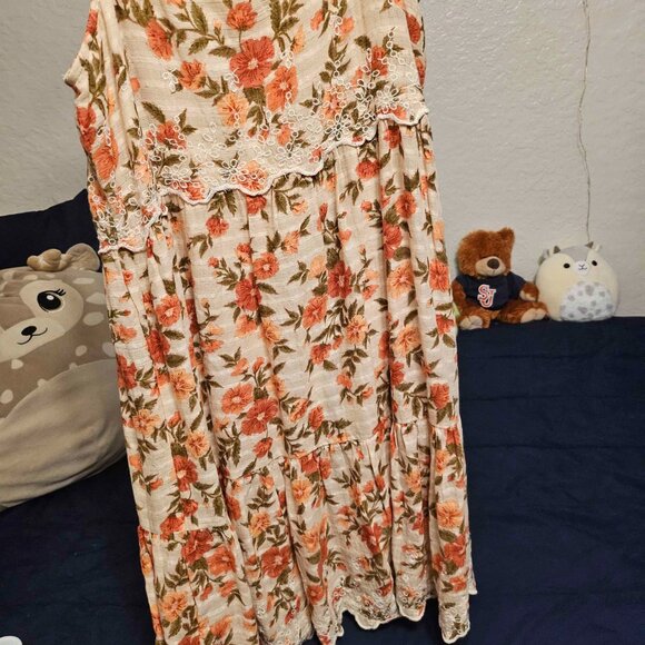 AMERICAN EAGLE XS FLORAL DRESS - Picture 3 of 3
